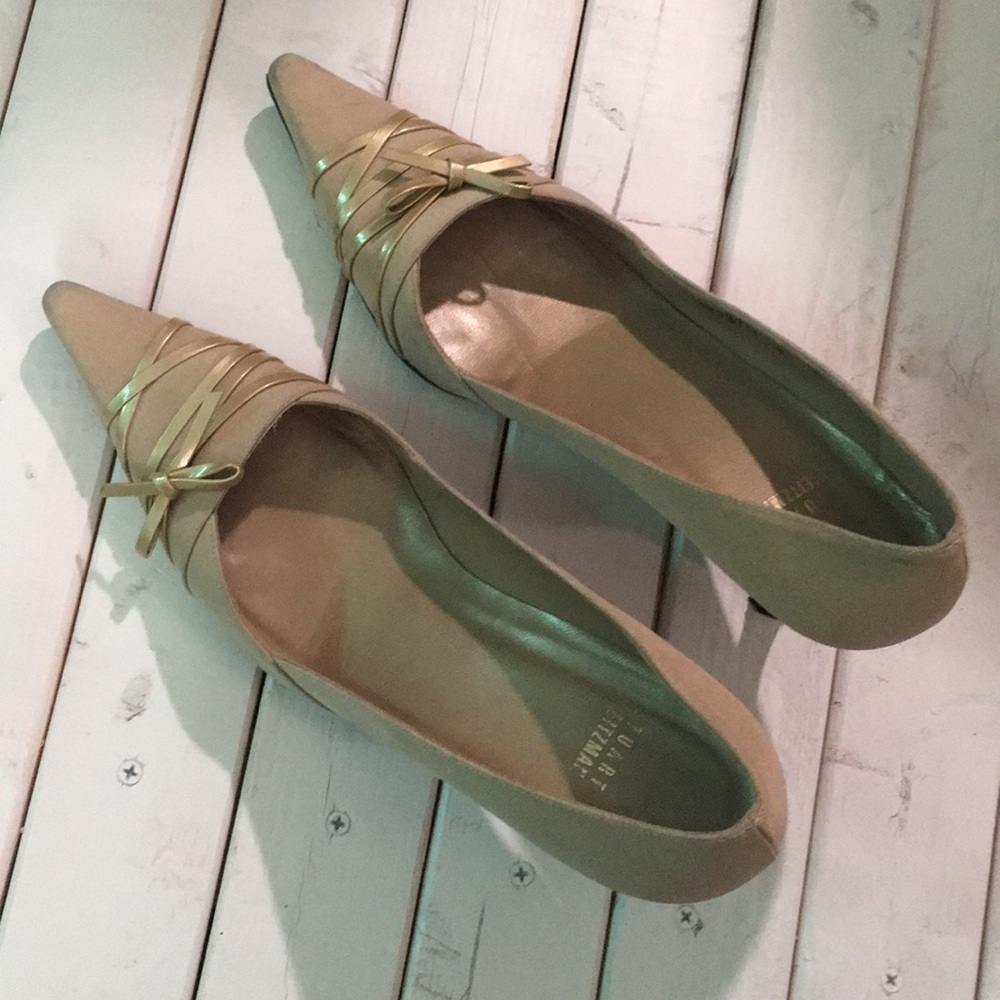 Excellent Taupe pumps